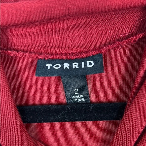 Torrid Elegant Modal Blend Red Women's Top Size 2 - Picture 3 of 10